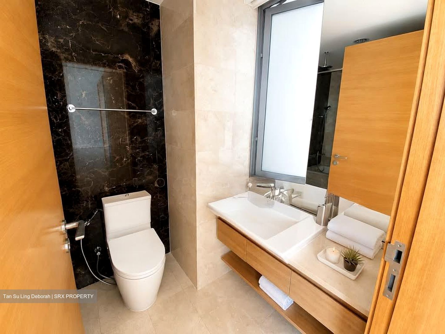 Centro Residences (D20), Condominium #588903721